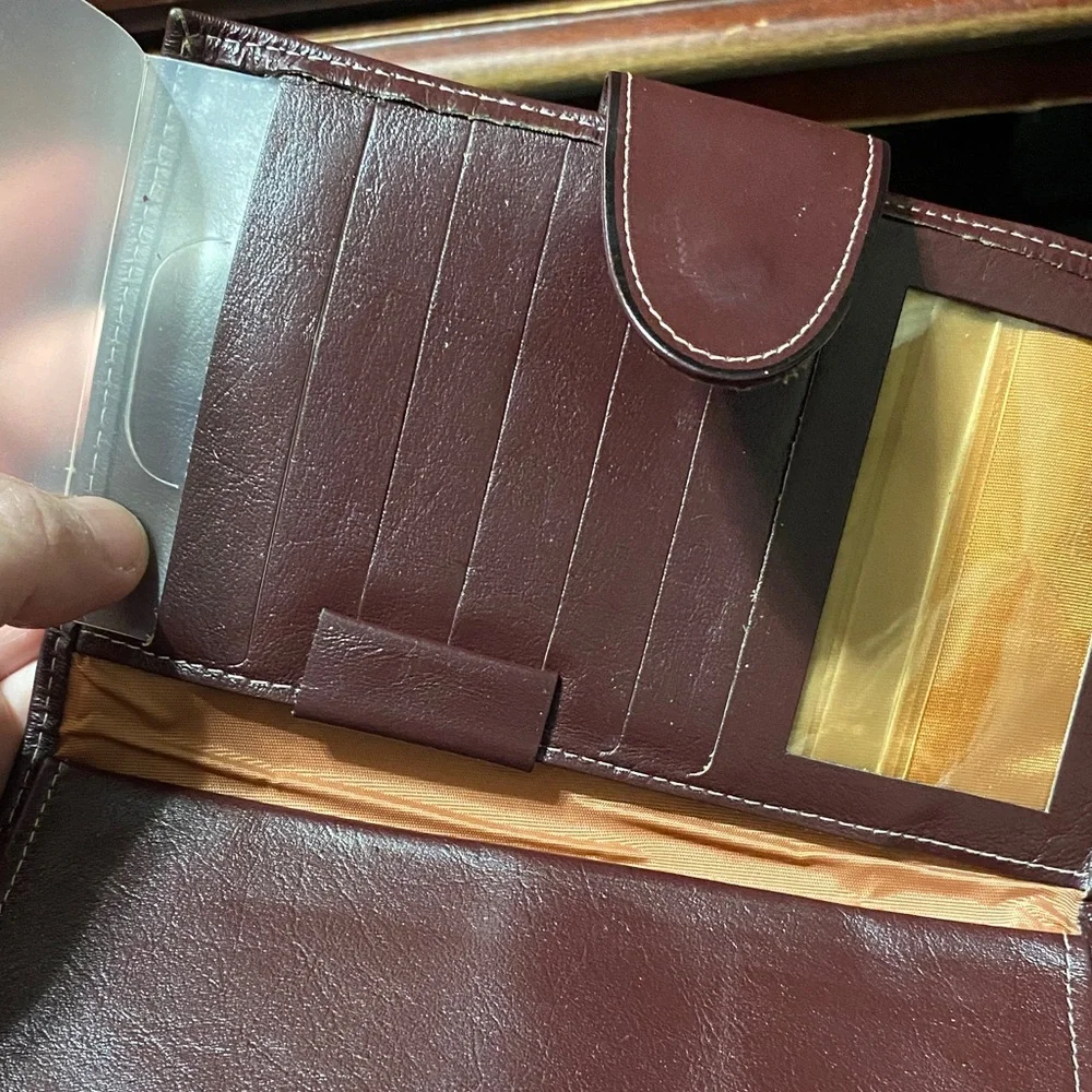 Elegant Rolf’s vintage Burgundy checkbook Leather women’s Wallet